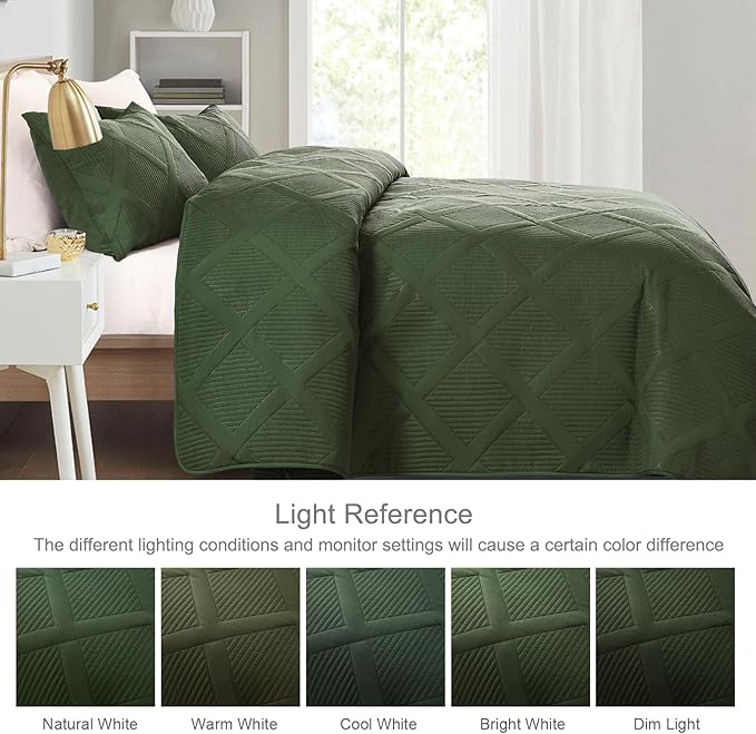 Exclusivo Mezcla Twin Size Quilt Set - Olive Green Quilts Bedding Set with 1 Pillow Shams, Modern Bedspread with Striped Pattern, Soft Lightweight Bedspreads Coverlets for All Seasons