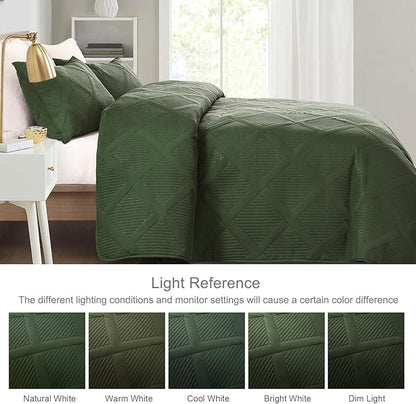 Exclusivo Mezcla King Quilt Set- Olive Green Quilts Bedding Set with 2 Pillow Shams, Modern King Bedspread with Striped Pattern, Soft Lightweight Bedspreads Coverlets for All Seasons