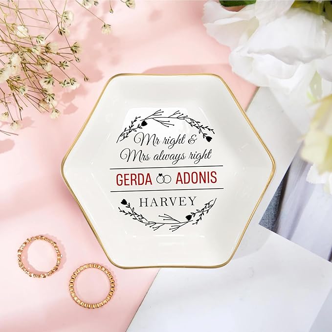 Custom Couple Jewelry Tray Wedding Gifts for Bride and Groom, Personalized Mr and Mrs Ring Dish, Engagement Ceramic Ring Holder, Newlywed Trinket Plate, Gift for Romantic Anniversary