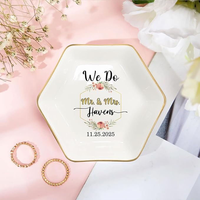 Custom Couple Jewelry Dish Engagement Gifts for Bride and Groom, Personalized Wedding Ring Holder, Mr and Mrs Ceramic Tray, Newlywed Trinket Plate, Gift for Wife Husband Anniversary