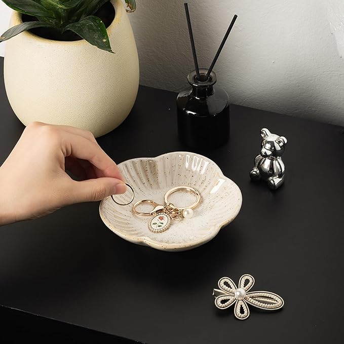 Flower Shape Ring Tray, Key Bowl, Ceramic Trinket Tray Decorative Jewelry Dish for Rings Necklace Earring Key Watch, Home Decoration for Friend Sister Mom
