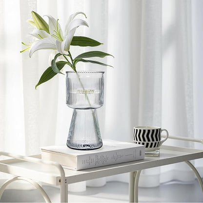 VECELO Modern Ribbed Glass Vase, Clear Flower Vase for Table Centerpiece, Modern Glass Vase for Living Room, Bedroom, Dining Table, Entryway, Office, Wedding, 7.5 Inches