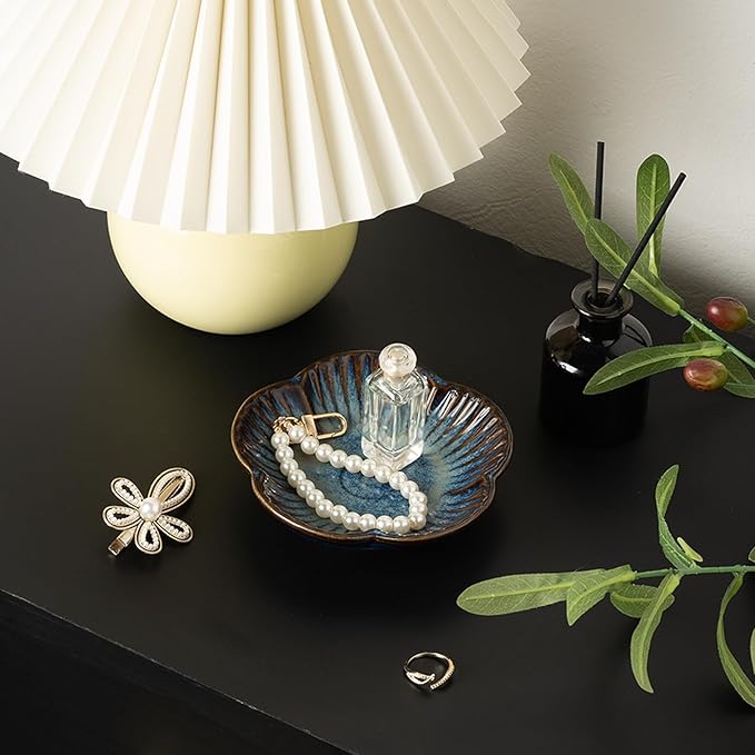 Flower Shape Ring Tray, Key Bowl, Ceramic Trinket Tray Decorative Jewelry Dish for Rings Necklace Earring Key Watch, Home Decoration for Friend Sister Mom