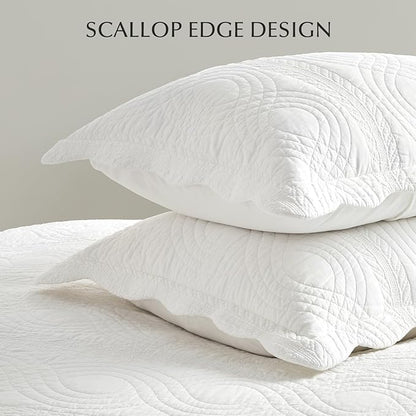 EVERGRACE 100% Cotton Scallop Quilt Set, Queen Size 3 Piece Set – Lightweight Bedspread with 2 Shams, Soft Prewashed Matelasse Coverlet for Cozy and Elegant Bedding, Bright White