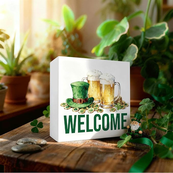 St. Patrick's Day Welcome Decor Wooden Box Sign, Irish Beer Hat Tabletop Welcome Sign for Home Bar Shelf Desk, Farmhouse Holiday Wooden Decor for Party Pub Irish Theme 5 x 5 Inches