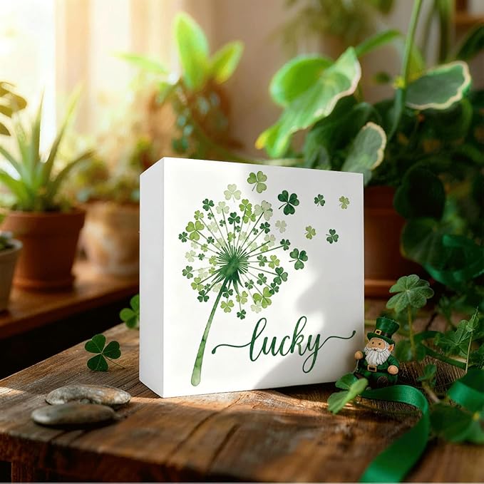 St Patrick's Day Table Decor Lucky Shamrock Wooden Box Sign, Minimal Irish Themed Tabletop Decor for Home Shelf Desk Entryway, Farmhouse Holiday Wooden Decoration for Spring Display 5 x 5 Inches