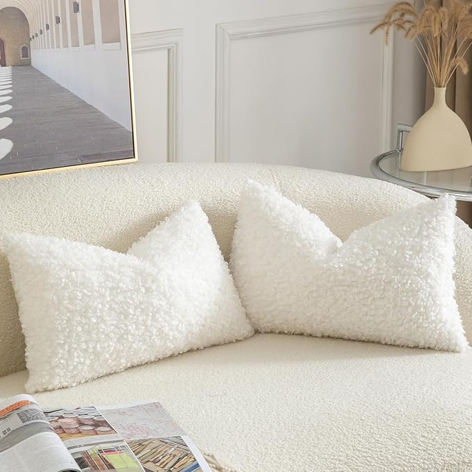 Yaertun Pack of 2 Faux Fur Throw Pillow Covers Decorative Sherpa Boucle Pillow Covers Fuzzy Soft Pillowcases Sheepskin Fleece Cushion Case for Couch Sofa Bed Living Room 12x20 Inch Cream White