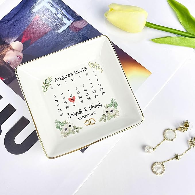 Personalized Wedding Date Ring Dish Gifts for Couples, Married Jewelry Tray Ring Holder, Wedding Gifts for Women Newlywed Future Bride To be, Anniversary Engaged Gift for Mr Mrs Wife Husband