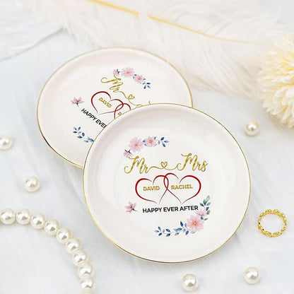 Personalized Couple Ring Dish Engagement Gifts for Wedding, Mr and Mrs Jewelry Tray, Ceramic Ring Holder, Bridal Shower Gift for Wife Husband, Romantic Love Gift for Married Couples