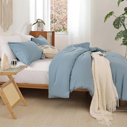 ROSGONIA Oversized Queen Comforter Dusty Blue, 3pcs (1 Comforter & 2 Pillowcases) Lightweight Oversized Queen Comforter Sets Bedding Blanket Quilts