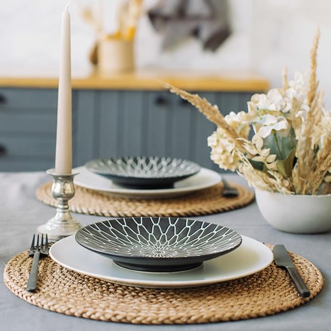 Eco Crave Jute Round Woven Placemats Set of 2, Natural 13 Inch Boho Farmhouse Rustic Hand Woven Place mat for Dining Table Decor, Wicker Chargers Heat Resistant Easy to Clean and Non-Slip Placemat
