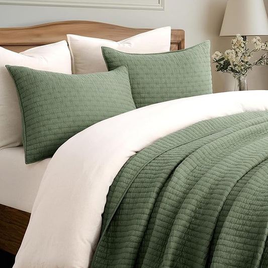 EVERGRACE Cross Stitch Pre-Washed Cotton Quilt Bedding Set Queen Size, Oversized 3 Pieces Lightweight Bedspread Coverlet for All Season, with 2 Matching Shams, Olive Green, 92"x96"
