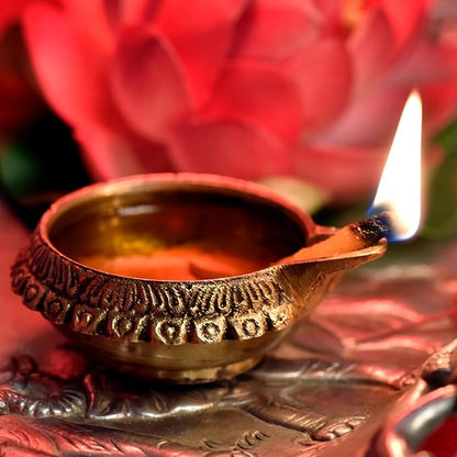 Hashcart Brass Diya for Pooja Kuber Diya [ Pack of 4 Pc ] - Diwali Diyas Diya Lamp for Puja Traditional Indian Oil Lamp Kutthu vilakku Deepam for Diwali Decoration - Indian Diwali Gifts