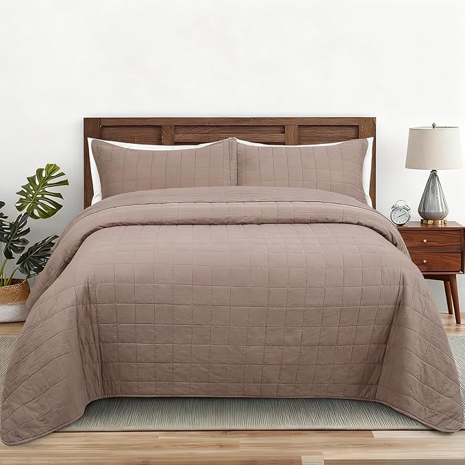 Quilt Sets California King Size - 100% Cotton Lightweight Luxury Comforter Set, Oversized Extra Wide Stitching Bedding Set Bedspread Coverlet with 2 Pillowcase Suitable for All Season, Brown