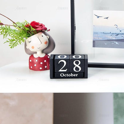 AUEAR, Wooden Block Perpetual Desk Calendar Desktop Cube Rustic Chic Number for Home Office Decoration (Black, 1 Pack)