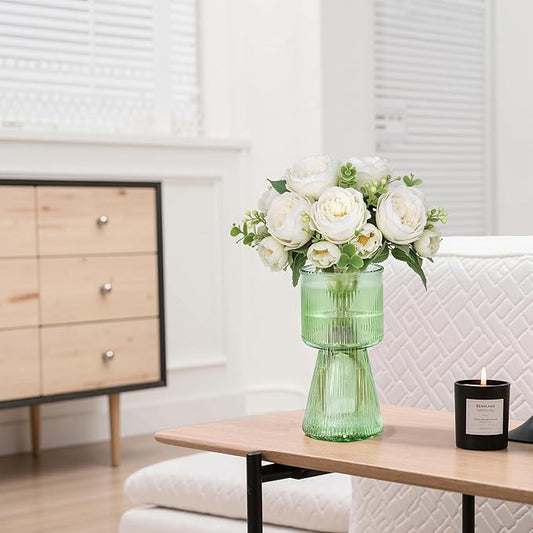 VECELO Modern Ribbed Glass Vase, Clear Flower Vase for Table Centerpiece, Modern Glass Vase for Living Room, Bedroom, Dining Table, Entryway, Office, Wedding, 7.5 Inches