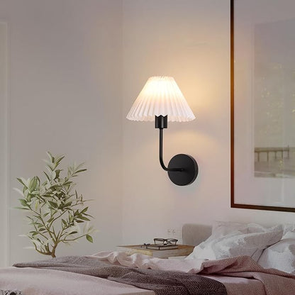 Wall Sconces Sets of 2, White Pleated Fabric lampshade, Matte Black Wall Lamp Curved Wall Lighting Bathroom Dresser Hardwired sconces wall decor Fixture Applicable to Living Room Bedroom Dining Room