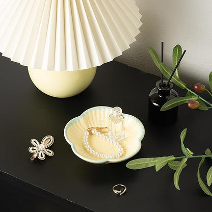 Flower Shape Ring Tray, Key Bowl, Ceramic Trinket Tray Decorative Jewelry Dish for Rings Necklace Earring Key Watch, Home Decoration for Friend Sister Mom