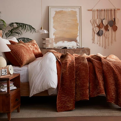 LEAONME Oversized King Quilt 120''x120'', Lightweight Burnt Orange Velvet Comforter Set with 2 Matching Shams, Soft Cross Stitch Bedspread Coverlet, Oversized King Bedding Set for All Season