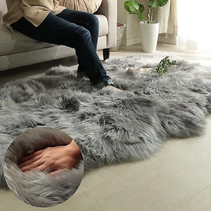 HUAHOO Premium Genuine Sheepskin Rug Grey Real Australia Sheepskin Natural Luxury Fluffy Lambskin Fur Area Rug Seat Covers for Kids Bedroom Sofa Chair Cover Quarto Pelt/4' x 6' Silver Grey