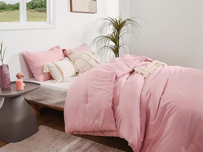 ROSGONIA Twin/Twin XL Comforter Set for College Girls Boys Pink, 1 Comforter & 1 Pillowcase, Lightweight Kids Comforter Set All Season Dorm Bedding