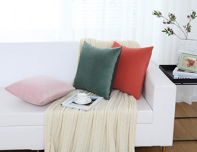 Jeneoo Fall Velvet Throw Pillow Covers 20x20 Inch 2 Pack, Super Soft Thick Decorative Square Cushion Cases for Sofa Couch Bedroom Car, Orange Yellow