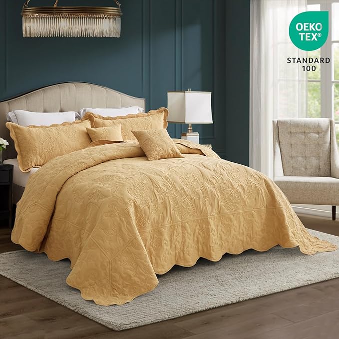 HZ & HY Oversized King Bedspread 138x122 Extra Wide, Quilted Coverlet Bedding Set, Lightweight Thin Comforter, Reversible, Luxurious, 5 Piece, 100% Microfiber, California/Alaskan King, Honey Gold