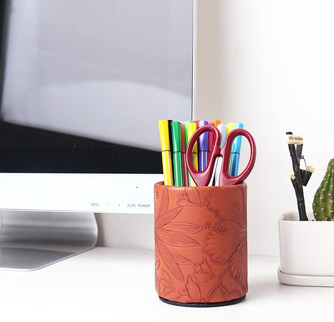 PU Leather Pen Holder Round Flash Makeup Brush Holder Desktop Pencil Storage Holder Gift for Desk Office Classroom Home(1-Carved Brown)