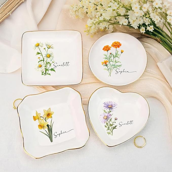 Personalized Birth Flower Ring Dish, Custom Floral Name Jewelry Dish, Trinket Tray for Women Bridesmaid Friends Sisters Fiance Bestie Gift For Birthday, Wedding, Engagement