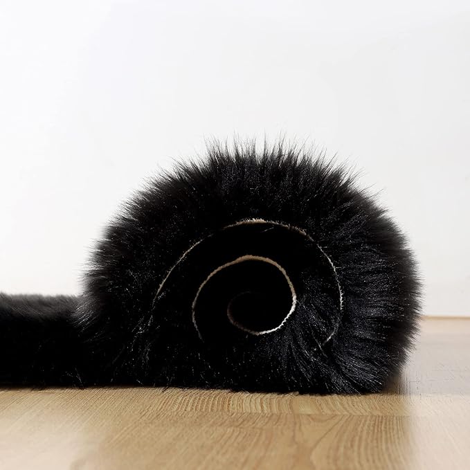 Faux Fur Small Rug 2 x 3 ft Black Shaggy Sheepskin Machine Washable Fuzzy Area Rug Super Soft Fluffy Plush Carpet for Bedroom Living Room Floor Nursery Kids Room Bedside Rug