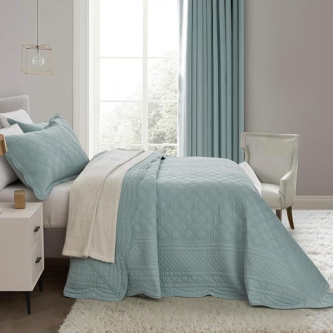 CHIXIN Oversized Cotton Bedspread King Size - Real Stitching - Luxury Quilted Bedding Cover for All Season, Reversible, Ultra Soft, Lightweight, 3 Piece, Pale Blue