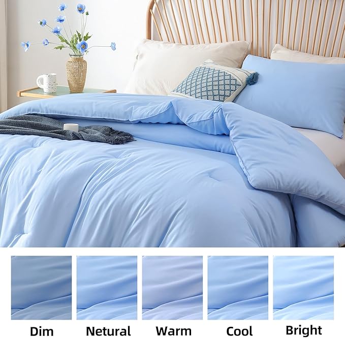 ROSGONIA Twin/Twin XL Comforter for College Girls Boys Light Blue,1 Comforter & 1 Pillowcase,Lightweight Twin Bedding Sets Kids Comforter Dorm Bedding