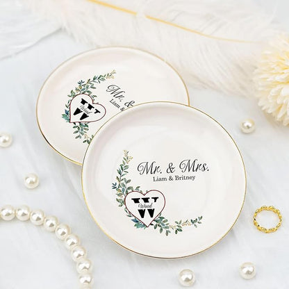 Personalized Wedding Jewelry Tray for Couple, Custom Mr and Mrs Ring Dish, Engagement Trinket Plate, Bridal Shower Ring Holder, Ceramic Keepsake Tray, Romantic Gift for Wife Husband