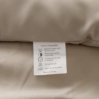 ROSGONIA Oversized King Comforter 120x120, 3pcs Super King Comforter (1 Oatmeal Comforter & 2 Pillowcases) Lightweight Warm Bedding Set Blanket Quilt