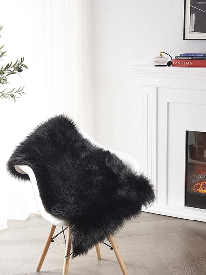 SERISSA Soft Faux Sheepskin Fur Rug Black Fluffy Area Rug Shag Rug Carpets for Bedroom Floor Living Room Decor 2 x 3 Feet
