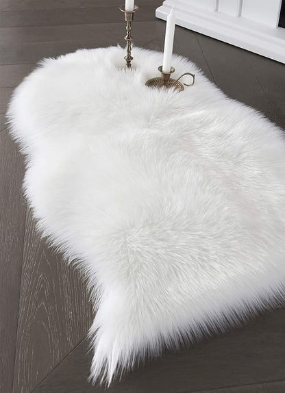 SERISSA Faux Sheepskin Fur Area Rug White Fur Chair Cover Seat Pad Small Fuzzy Rug for Bedroom Floor Sofa Living Room Decor 2x3 Feet