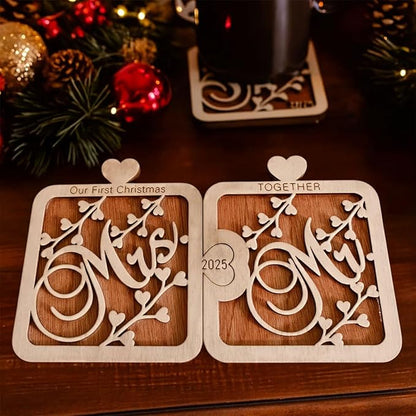 Mr & Mrs 2025 Wooden Puzzle Coaster Set – Our First Christmas Together Gift for Couple, Newlywed, Engagement, Anniversary Present, Rustic Wood Decor, Wedding Gift Idea