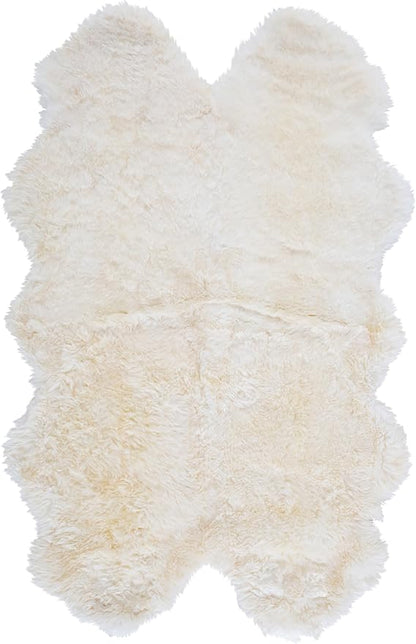 SAFAVIEH Sheep Skin Collection Accent Rug - 4' x 6', Natural & White, Handmade Rustic Glam Genuine Pelt, 3.4-inch Thick Ideal for High Traffic Areas in Entryway, Living Room, Bedroom (SHS211A)