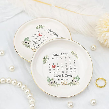 Personalized Wedding Date Ring Dish Gifts for Couples, Married Jewelry Tray Ring Holder, Wedding Gifts for Women Newlywed Future Bride To be, Anniversary Engaged Gift for Mr Mrs Wife Husband