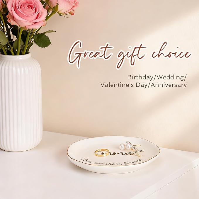 Personalized Mrs Ring Dish, Custom Ceramic Jewelry Dish, Holder Ring Holder for Friends,Birthday Mother's Day Christmas New Year Gift, Engrave Names, Dates or Special Messages