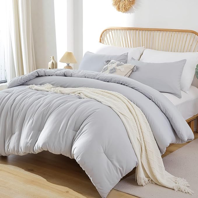 ROSGONIA Oversized King Comforter Light Gray, 3pcs (1 Grey Comforter & 2 Pillowcases), Soft Lightweight Oversized King Size Comforter Sets Bedding