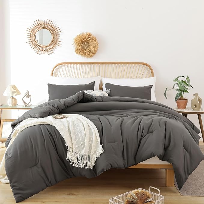 ROSGONIA Comforter Full Size for Girls Boys Teens Charcoal Grey, 3pcs(1 Dark Grey Comforter & 2 Pillowcases) Lightweight Dorm Bedding for All Season