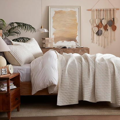 LEAONME Oversized King Quilt 120''x120'', Lightweight White Velvet Comforter Set with 2 Matching Shams, Soft Cross Stitch Bedspread Coverlet, Oversized King Bedding Set for All Season