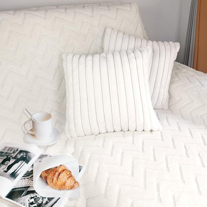 2 Pack Pillow Covers, 20x20 Faux Fur Square Throw Pillow Covers for Living Room Decorations Throw Pillow Case, Throw Pillow Cover Cushion Cover for Home Sofa Bedroom Car, White