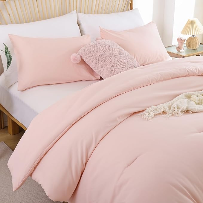 ROSGONIA Oversized Queen Comforter Blush, 3pcs (1 Comforter & 2 Pillowcases) Lightweight Oversized Queen Comforter Sets Bedding Blanket Quilts