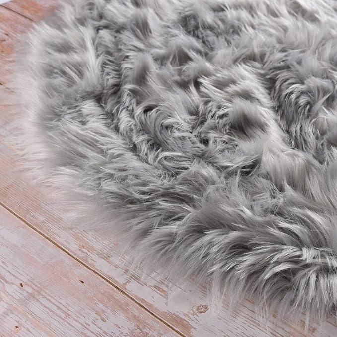 Silver Grey Shag Faux Sheepskin Fuzzy Fur Rugs for Bedroom Circle Plush Washable Furry Fur Area Rugs for Living Room Nursery 4ft X 4ft Rug