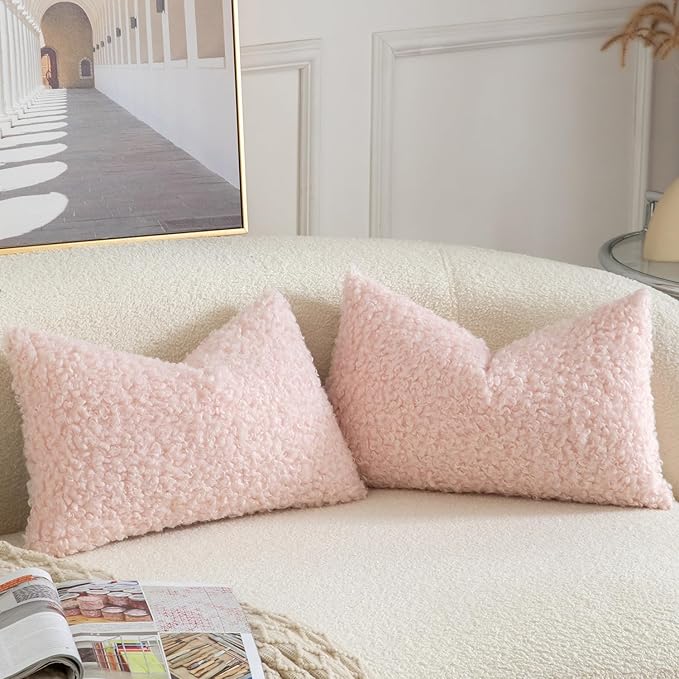 Yaertun Pack of 2 Faux Fur Throw Pillow Covers Decorative Sherpa Boucle Pillow Covers Fuzzy Soft Pillowcases Sheepskin Fleece Cushion Case for Couch Sofa Bed Living Room 12x20 Inch Pink