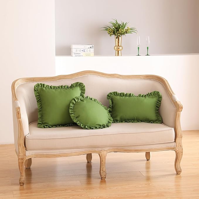 ISAENNE Classic Green Round Throw Pillow Cover Diameter 16", Solid Color Cottage Linen Cotton Decoration Pillow Cover with Ruffles, Sturdy Throw Pillow Case for Couch Sofa Bed Living Room