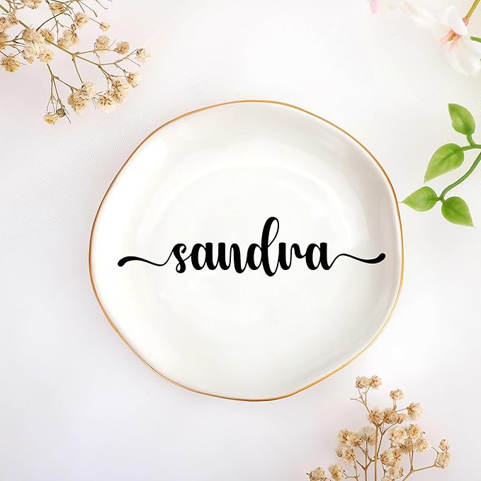 JoycuFF Sandra Personalized Name Jewelry Tray, Mothers Day Christmas Anniversary Engagement Birthday Gifts for Women Couples, Trinket Dish for Rings Earrings Necklaces Bracelets Keys