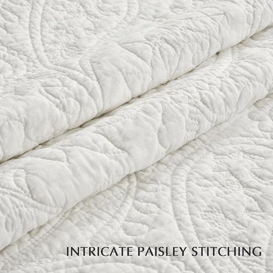 EVERGRACE 100% Cotton Paisley Quilt Set, Oversized King 3 Piece Set – Prewashed Lightweight Bedspread with 2 Shams, Soft & Breathable Matelasse Coverlet for All-Season Comfort, Bright White